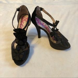 Betsey Johnson Black Heels